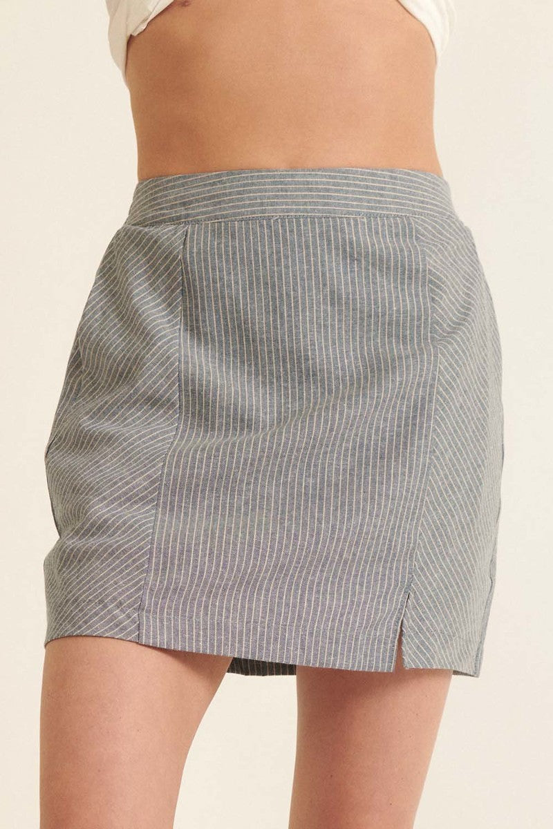 L Light Grey Pinstripe Short Skirt