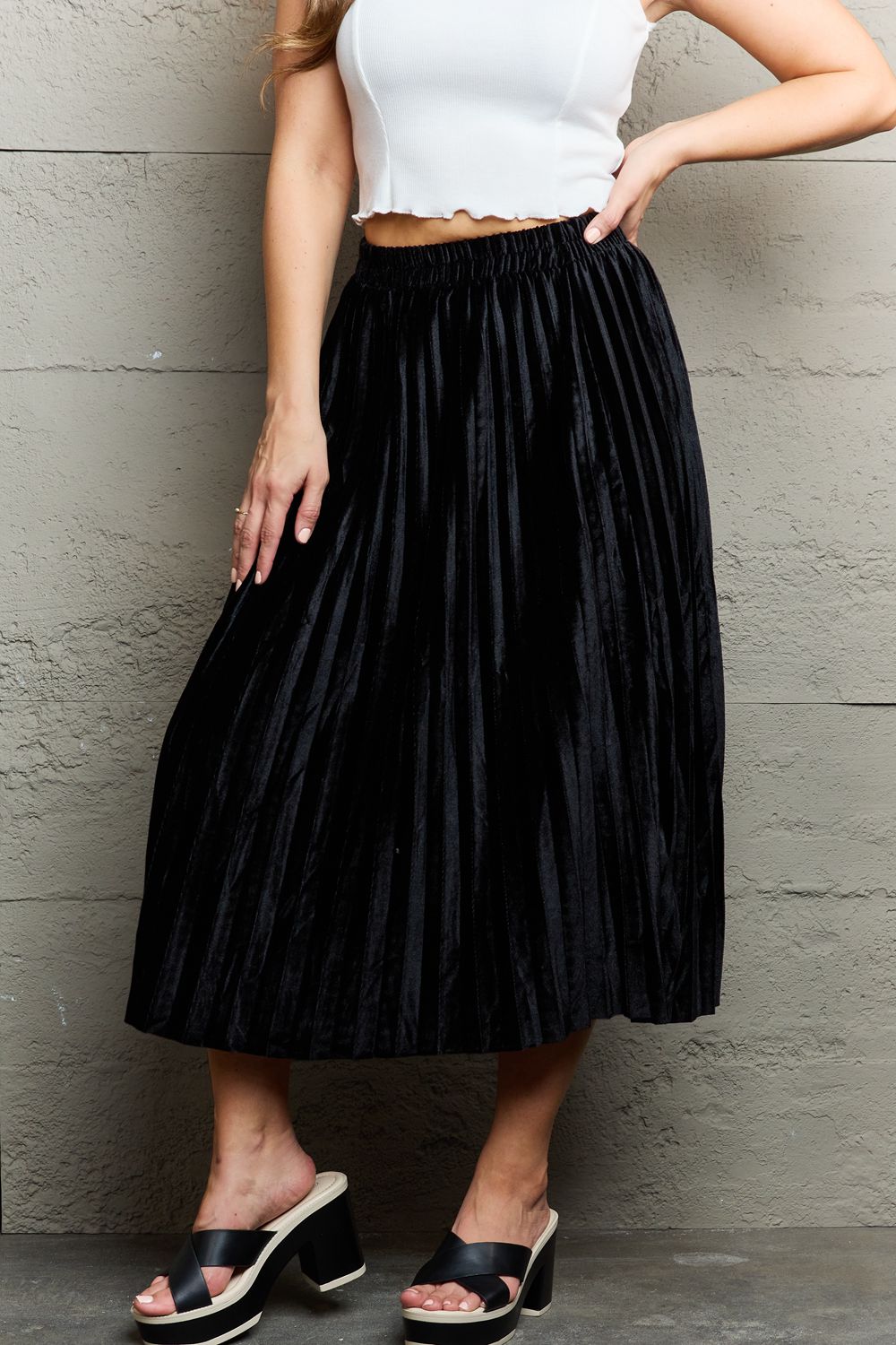 Black Accordion Pleated Flowy Midi Skirt